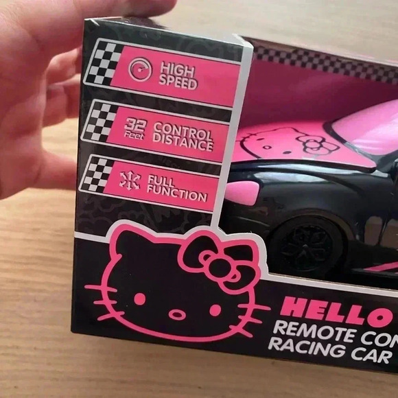 🆕 Hello Kitty® Remote Control Racing Car🆕 - Picture 8 of 9